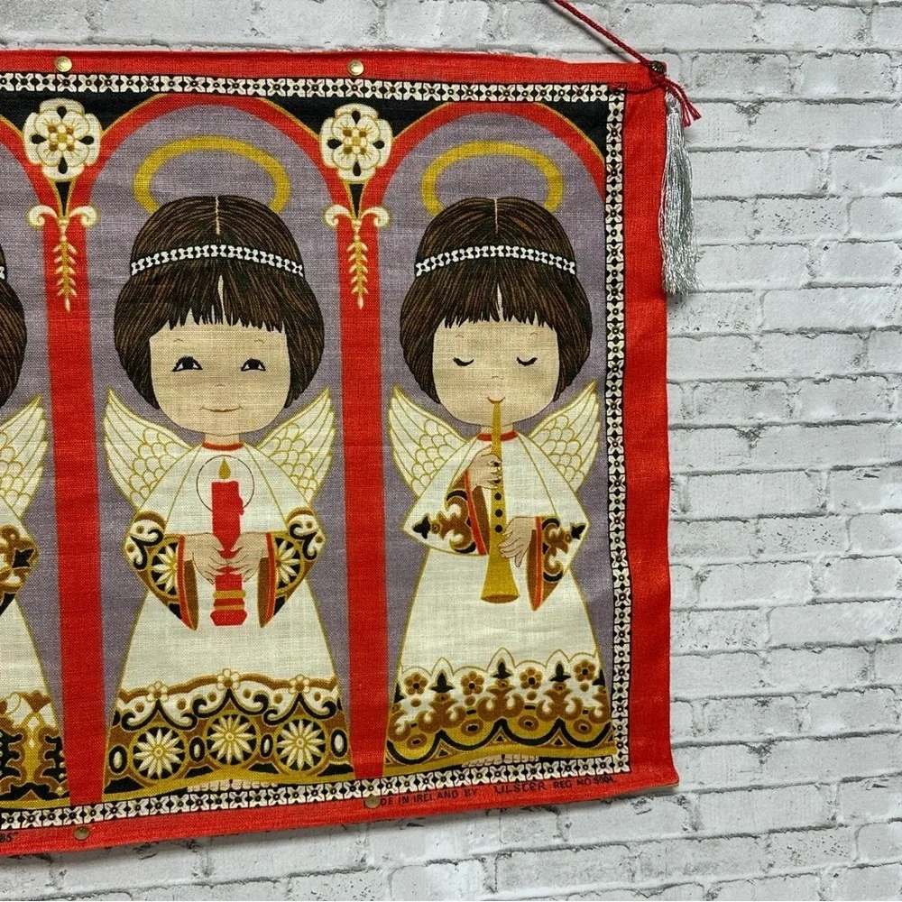 Vintage IRISH LINEN Angels Singing CHERUBS Wall Hanging Gray Tassels 30in RARE
